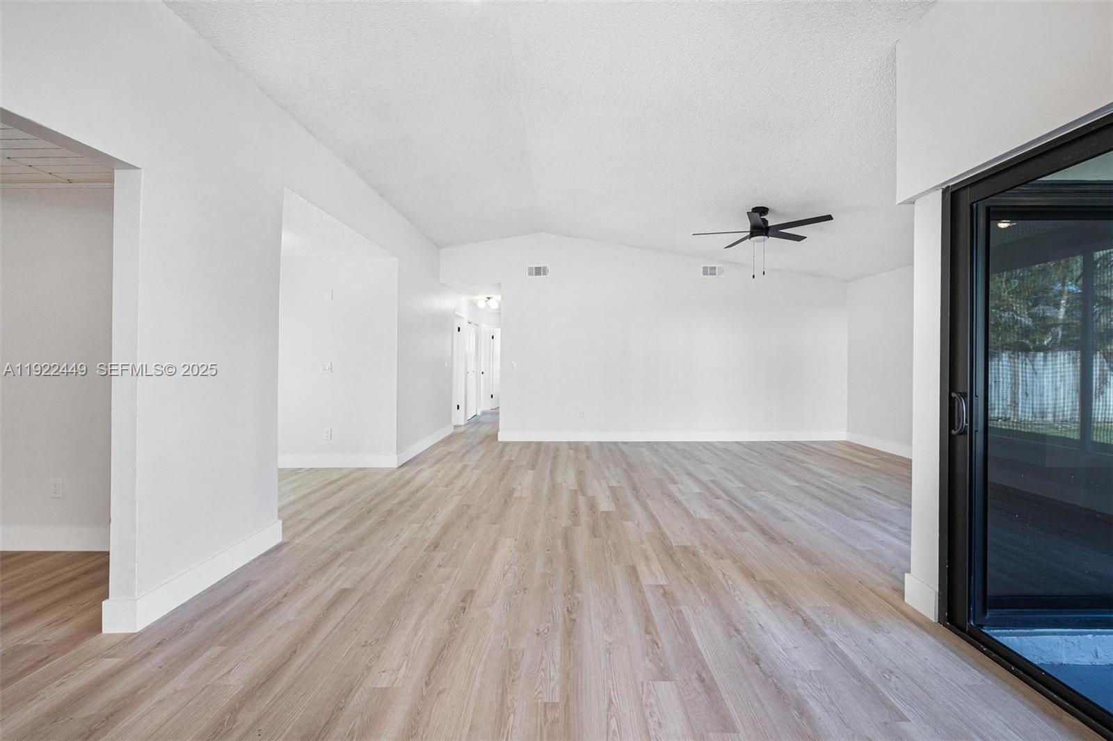 25720 Southwest 133rd Avenue Homestead, FL 33032 - Photo 9 of 44