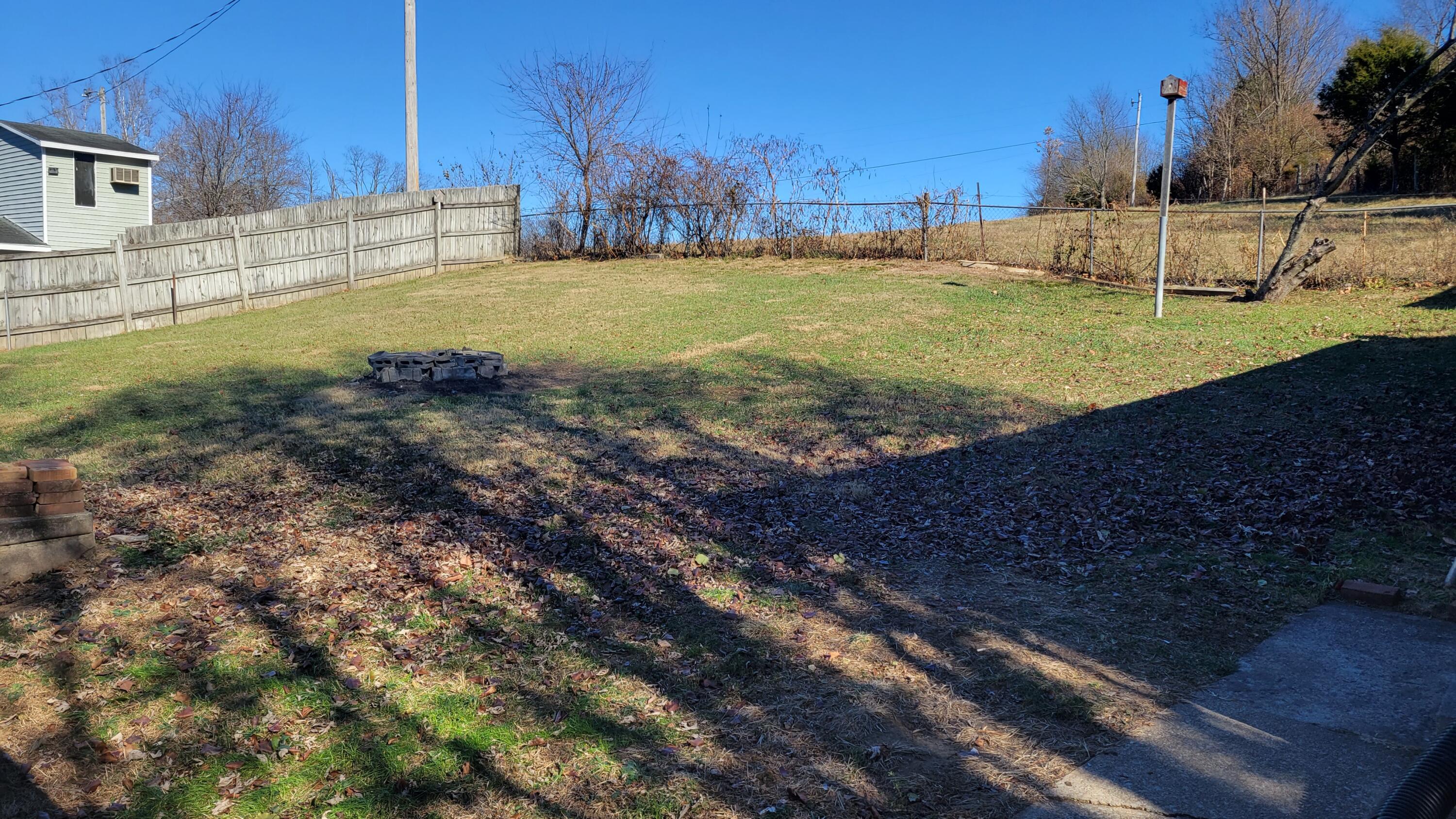 2504 Irvine Road Winchester, KY 40391 - Photo 15 of 17 14