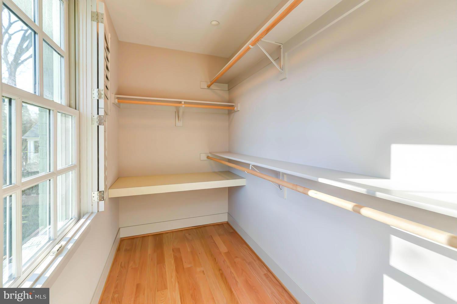 5600 Ogden Road Bethesda, MD 20816 - Photo 22 of 30 Walk-in Closet