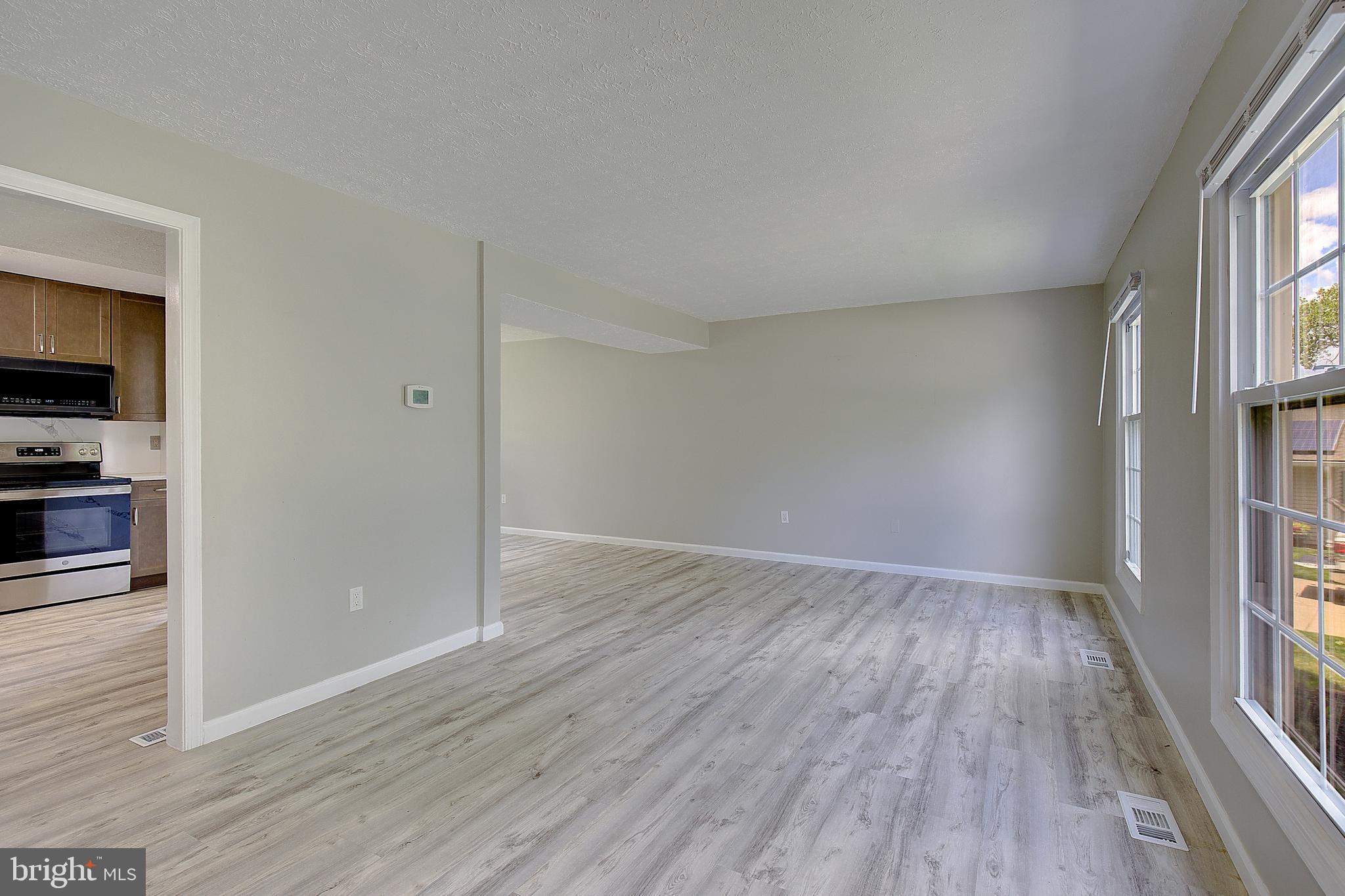11611 Whittier Road Bowie, MD 20721 - Photo 5 of 39 Formal Sitting Room