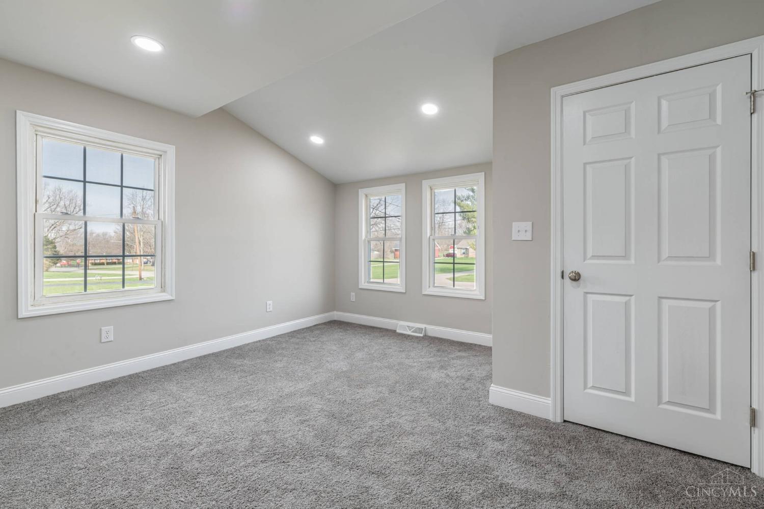 4918 Windsor Road Middletown, OH 45044 - Photo 16 of 24 Gallery Image 16
