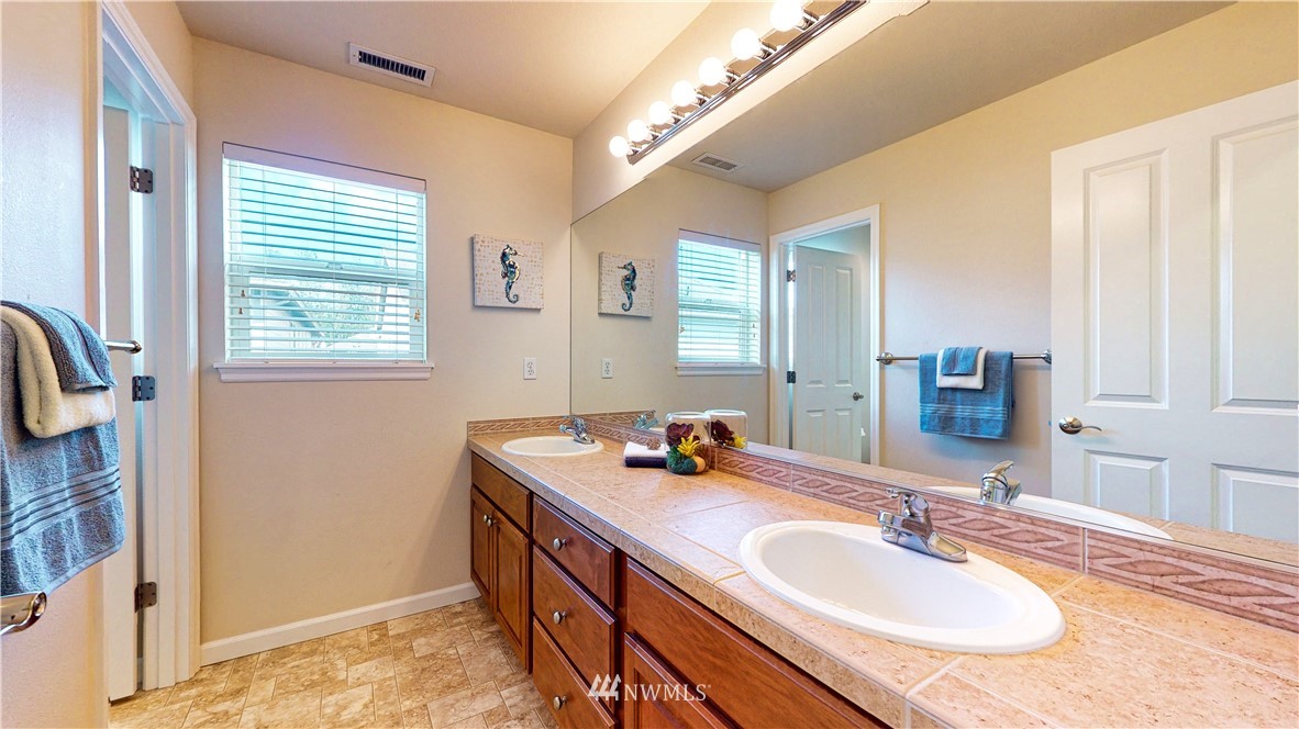 15706 36th Drive Southeast Bothell, WA 98012 - Photo 22 of 29 Gallery Image 22