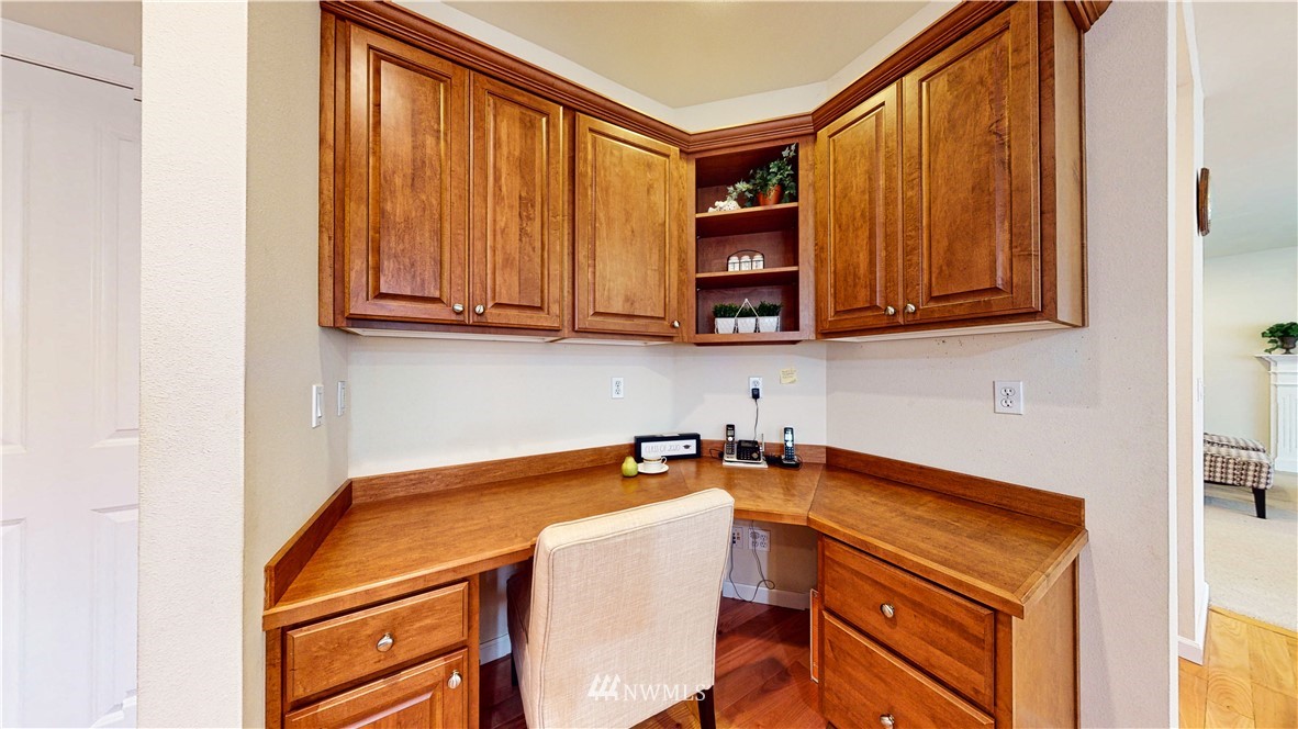15706 36th Drive Southeast Bothell, WA 98012 - Photo 8 of 29 Gallery Image 8