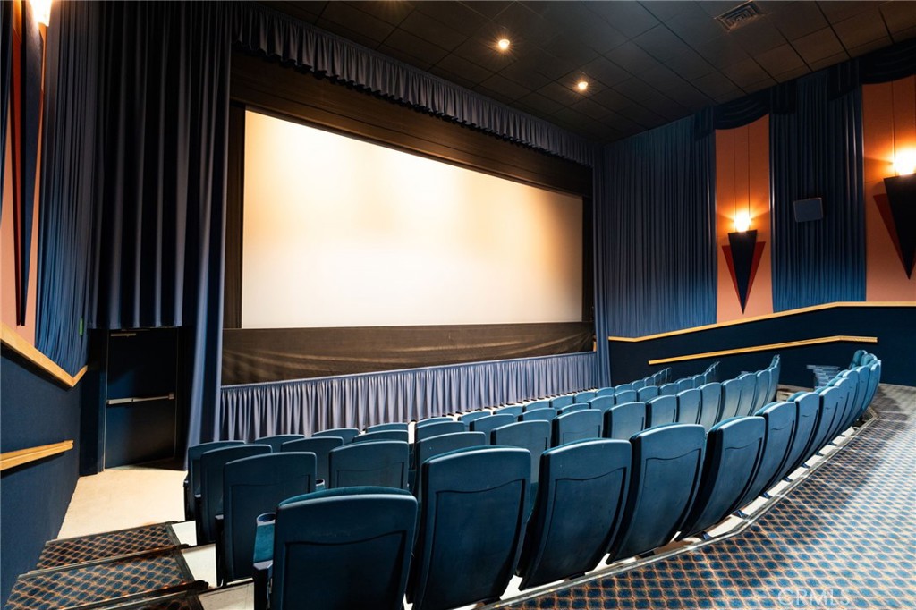 400 Follett Street Lemoore, CA 93245 - Photo 19 of 34 a view of balcony with furniture