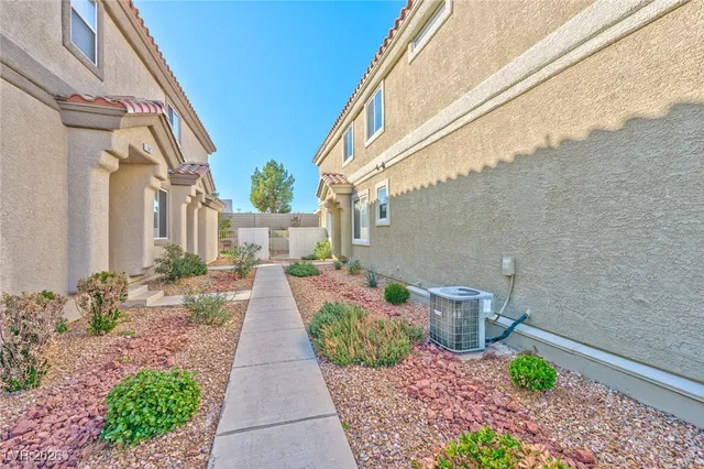 $1,850 | 6057 Slow Bob Street, Unit 103, Henderson, NV 89011