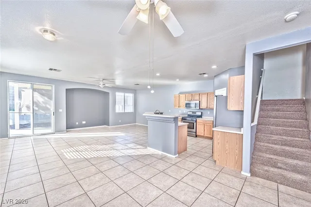 $1,850 | 6057 Slow Bob Street, Unit 103, Henderson, NV 89011