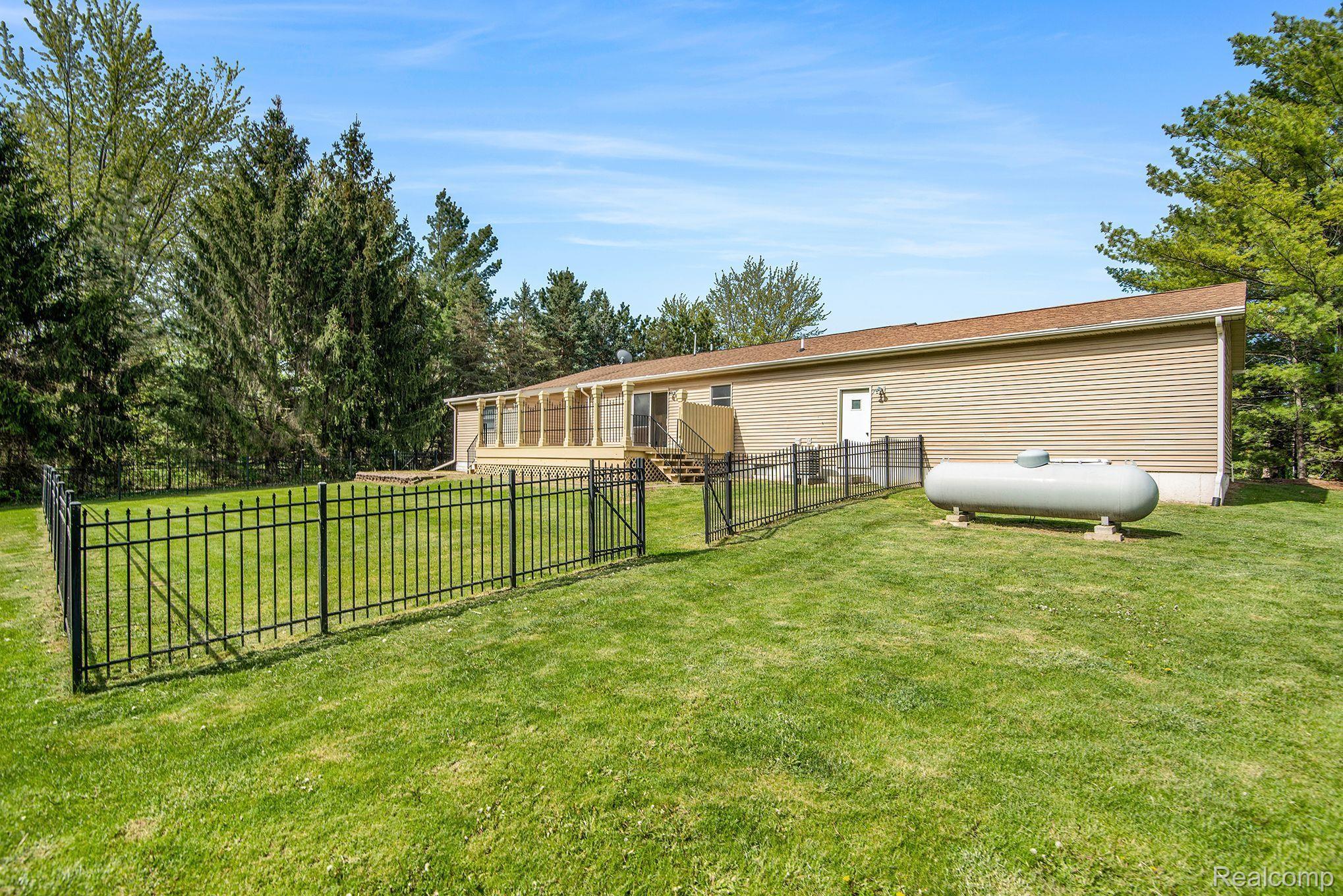 7287 Vassar Road Grand Blanc, MI 48439 - Photo 27 of 31 Gallery Image 27