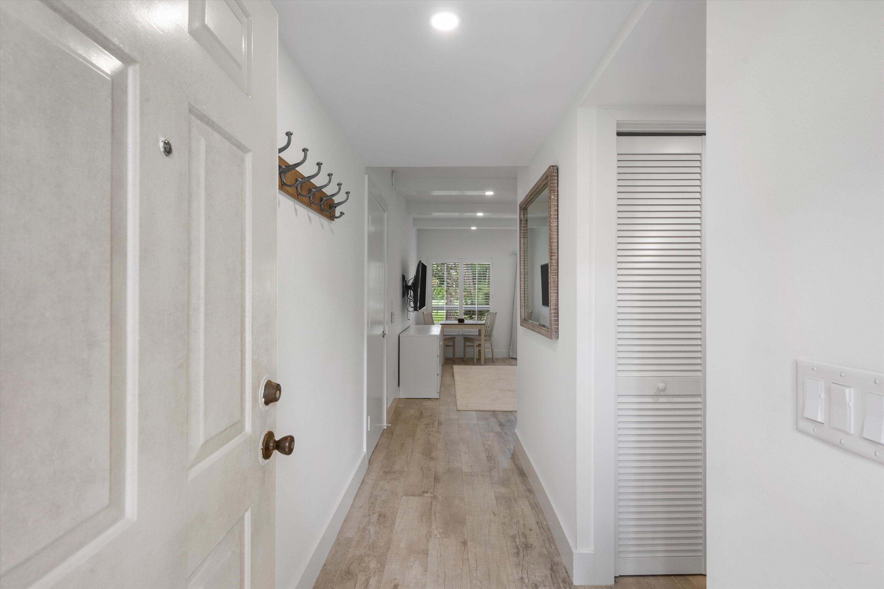 13334 Polo Club Road, Unit 211 Wellington, FL 33414 - Photo 2 of 10 02-DSC_7810