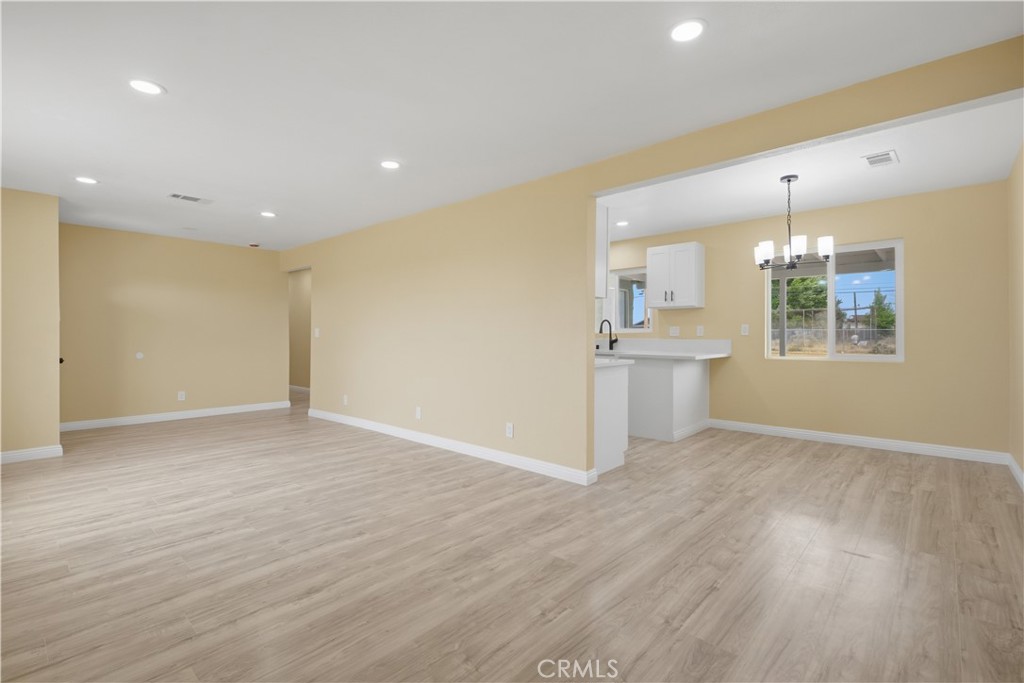 16657 Foothill Avenue Edwards, CA 93523 - Photo 8 of 22