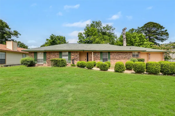 $265,000 | 14256 Shadow Bay Drive, Willis, TX 77318