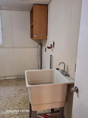 $2,400 | 19 Wendell Drive, Colonie, NY 12205