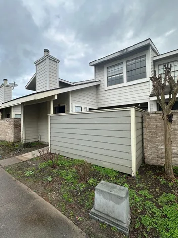 $118,500 | 11889 Bob White Drive, Unit 10830, Houston, TX 77035