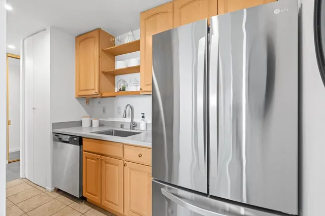 $768,000 | 320 Vallejo Drive, Unit 22, Millbrae, CA 94030