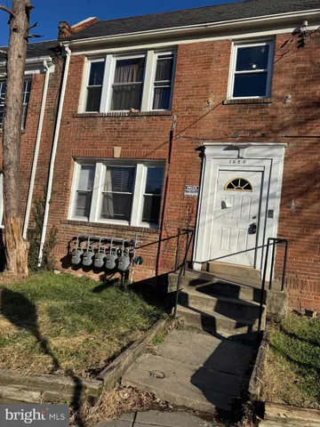 $624,900 | 1620 17th Place Southeast, Washington, DC 20020