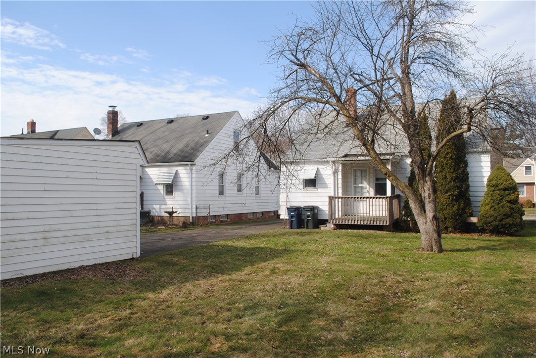 1091 Irene Road Lyndhurst, OH 44124 - Photo 24 of 26