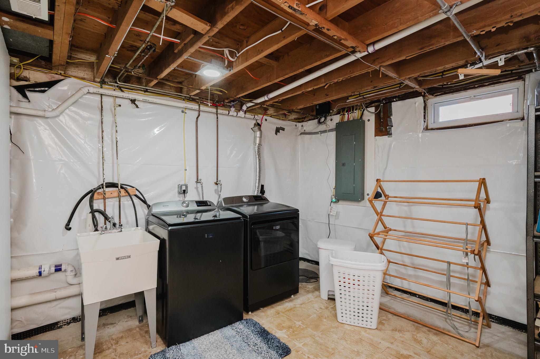 9651 Dundawan Road Baltimore, MD 21236 - Photo 36 of 55 Laundry hookups (washer/dryer not included)