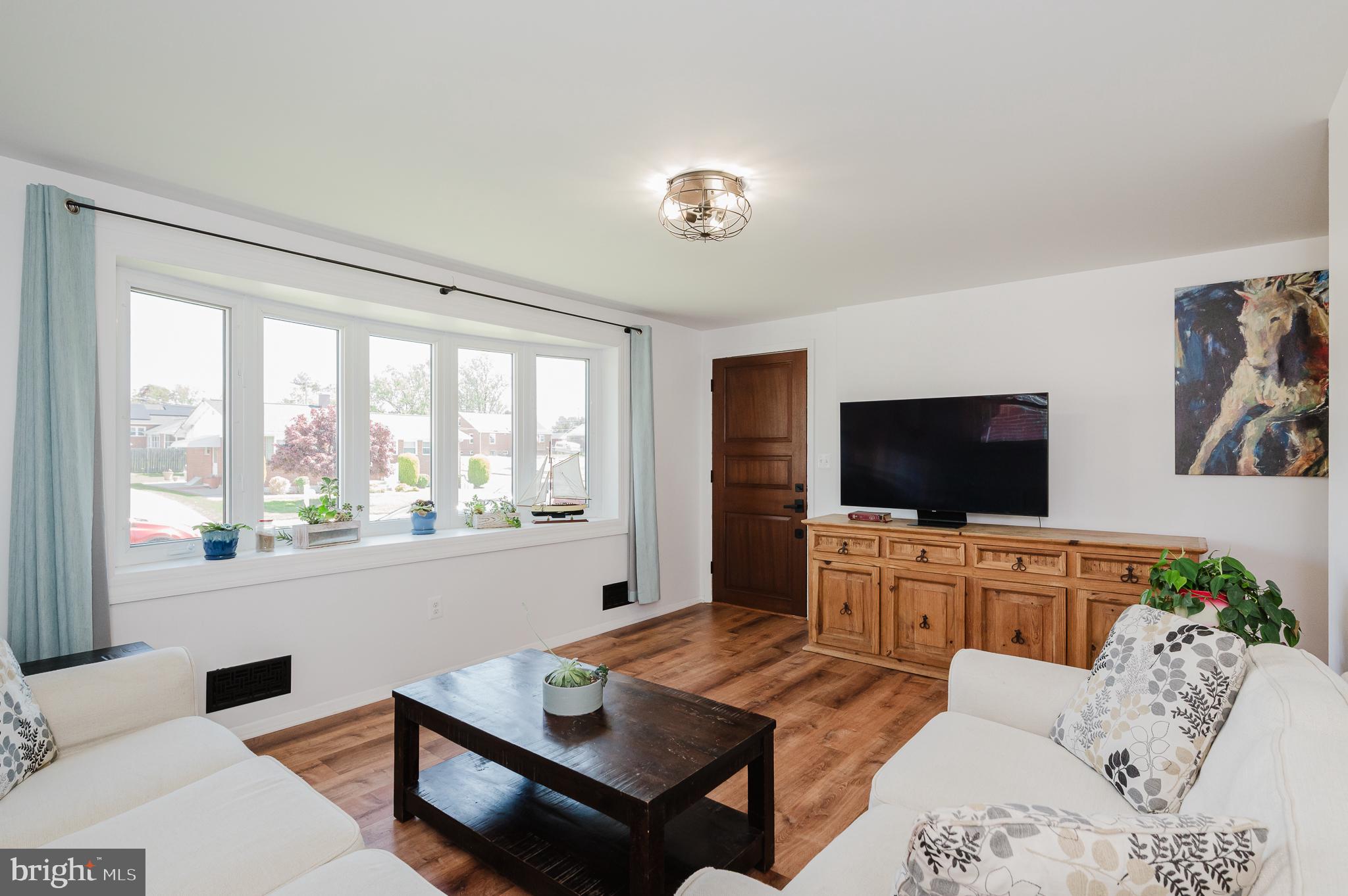 9651 Dundawan Road Baltimore, MD 21236 - Photo 8 of 55 LR