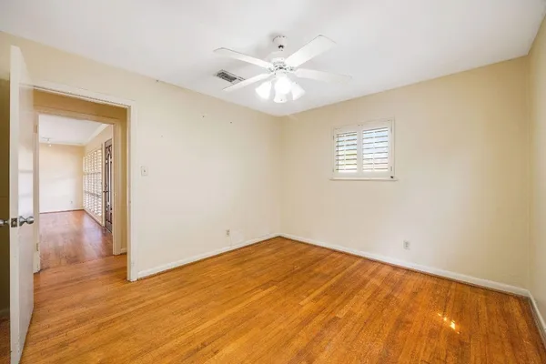 $2,500 | 5413 Judalon Lane, Houston, TX 77056