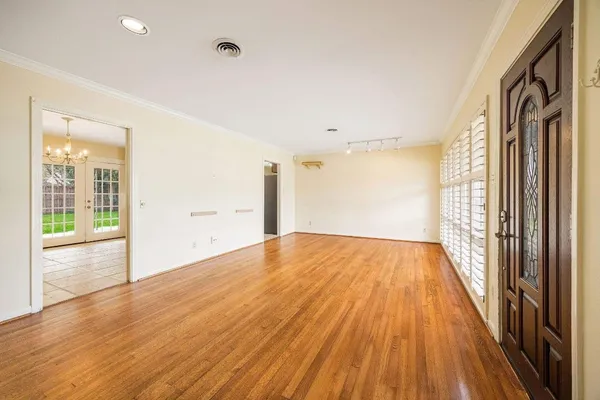 $2,500 | 5413 Judalon Lane, Houston, TX 77056