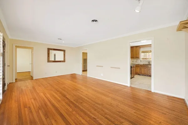 $2,500 | 5413 Judalon Lane, Houston, TX 77056