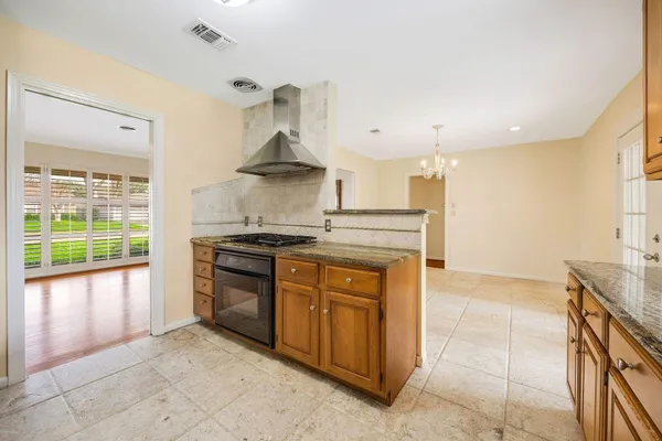 $2,500 | 5413 Judalon Lane, Houston, TX 77056