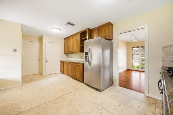 $2,500 | 5413 Judalon Lane, Houston, TX 77056