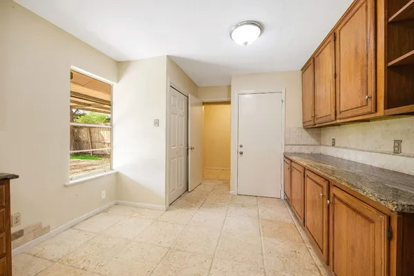 $2,500 | 5413 Judalon Lane, Houston, TX 77056