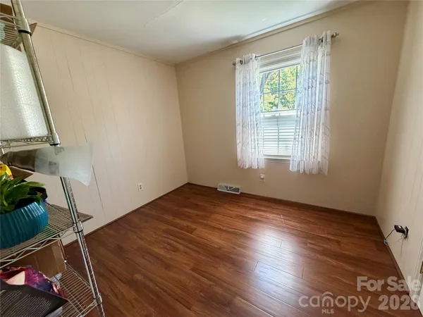 $275,000 | 4516 Brooktree Drive, Charlotte, NC 28208