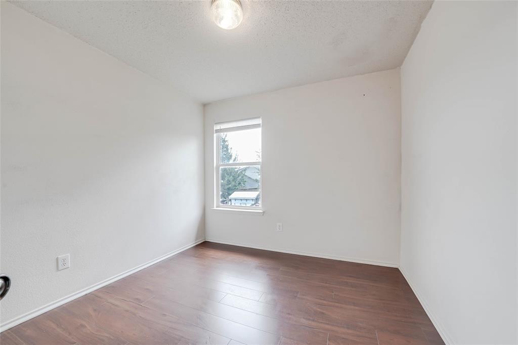 7012 Sorcey Road Dallas, TX 75249 - Photo 7 of 11