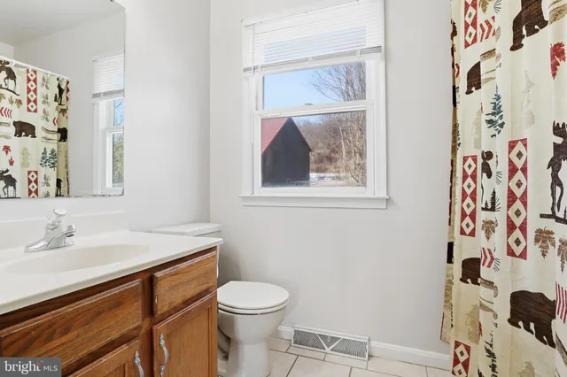 $334,900 | 4861 Zeiglers Church Road, Spring Grove, PA 17362