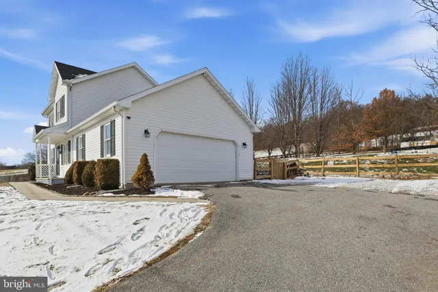 $334,900 | 4861 Zeiglers Church Road, Spring Grove, PA 17362