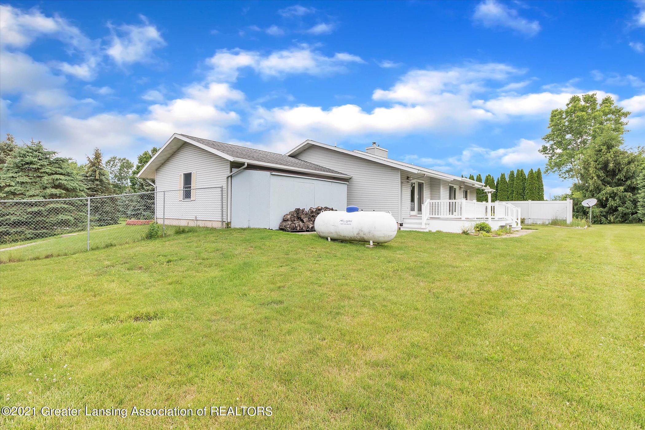 2747 South Edgar Road Mason, MI 48854 - Photo 53 of 72 53-2747 S Edgar Rd-WindowStill-Real-Esta