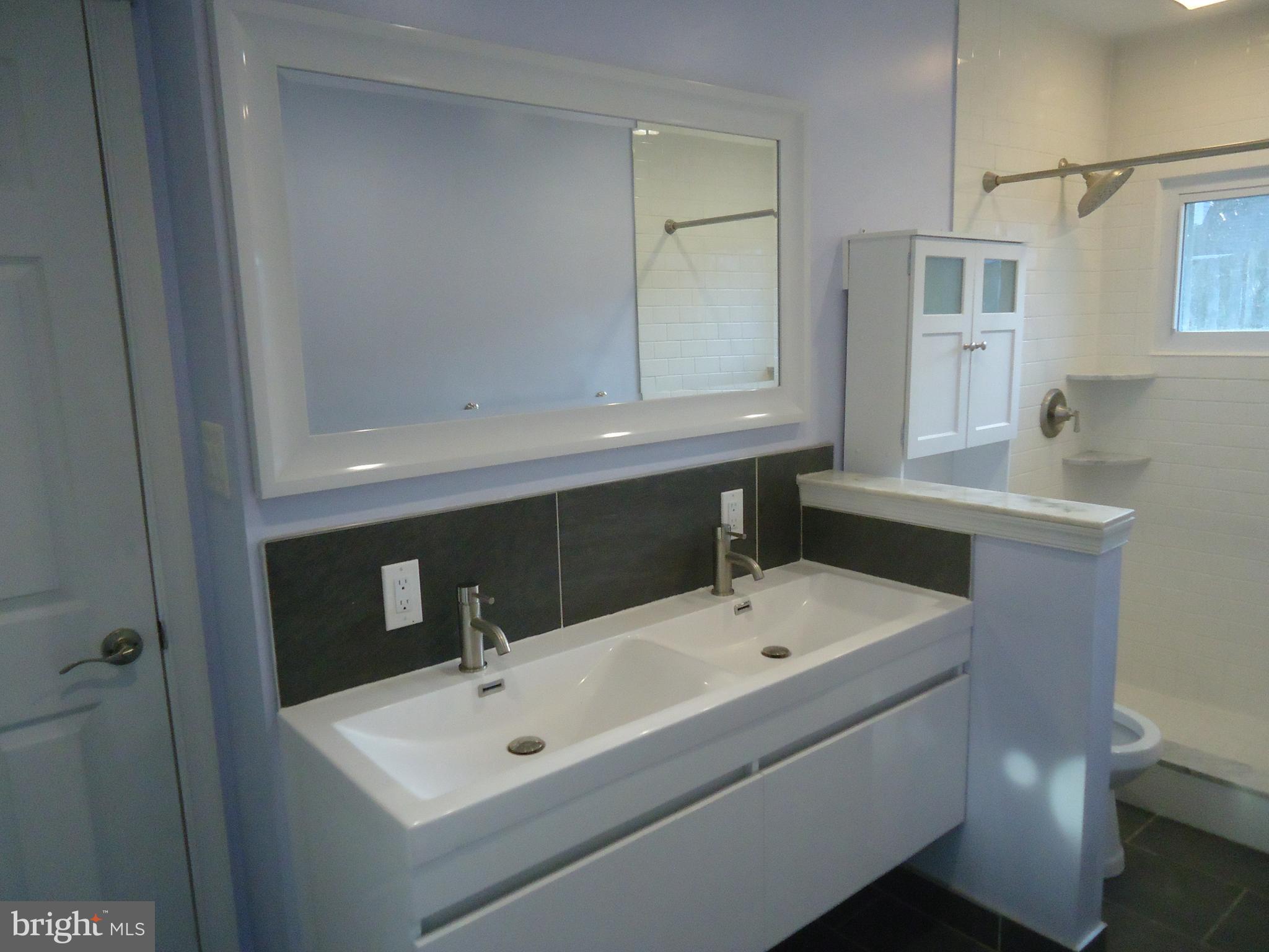 63 Conifer Road Levittown, PA 19057 - Photo 14 of 29 1st Floor Bathroom