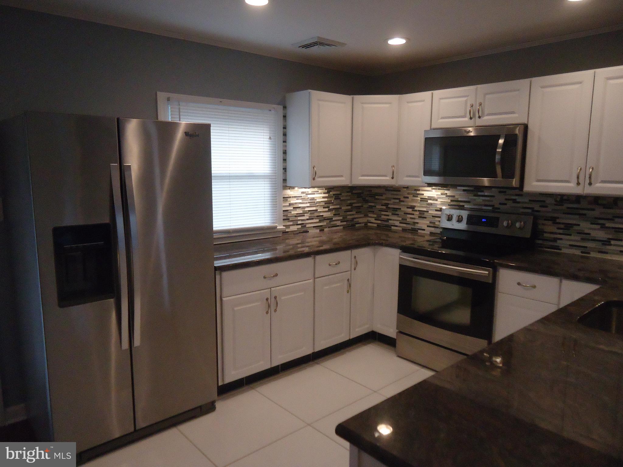 63 Conifer Road Levittown, PA 19057 - Photo 3 of 29 Kitchem
