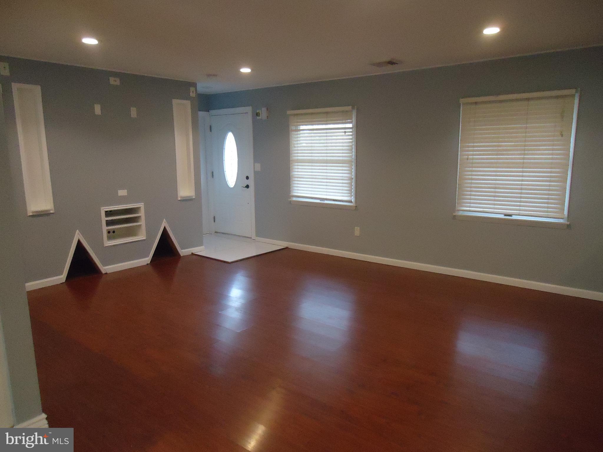 63 Conifer Road Levittown, PA 19057 - Photo 6 of 29 Living Room