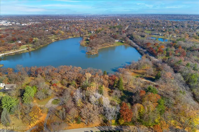 $3,000,000 | 41 Hawthorne Lane, Barrington Hills, IL 60010