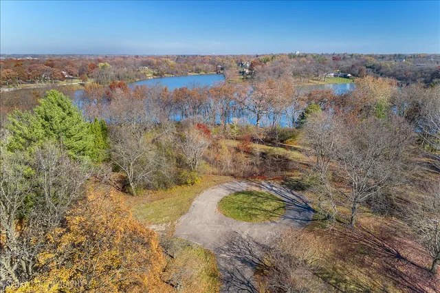 $3,000,000 | 41 Hawthorne Lane, Barrington Hills, IL 60010