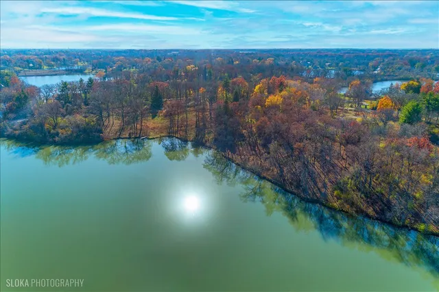 $3,000,000 | 41 Hawthorne Lane, Barrington Hills, IL 60010