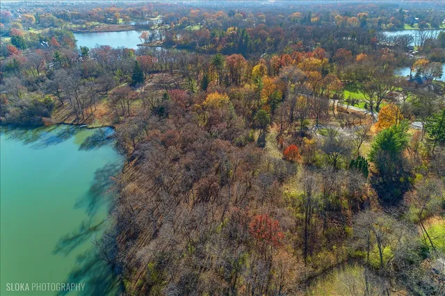 $3,000,000 | 41 Hawthorne Lane, Barrington Hills, IL 60010