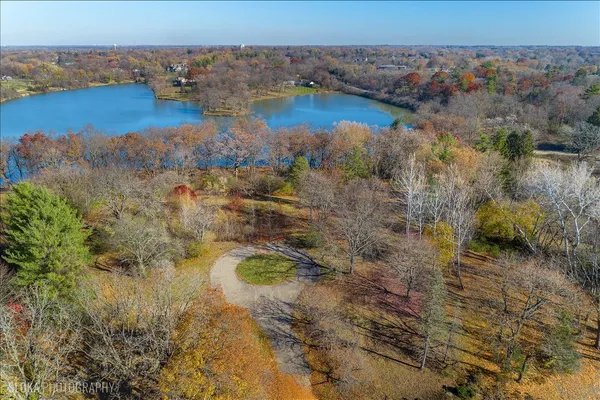 $3,000,000 | 41 Hawthorne Lane, Barrington Hills, IL 60010