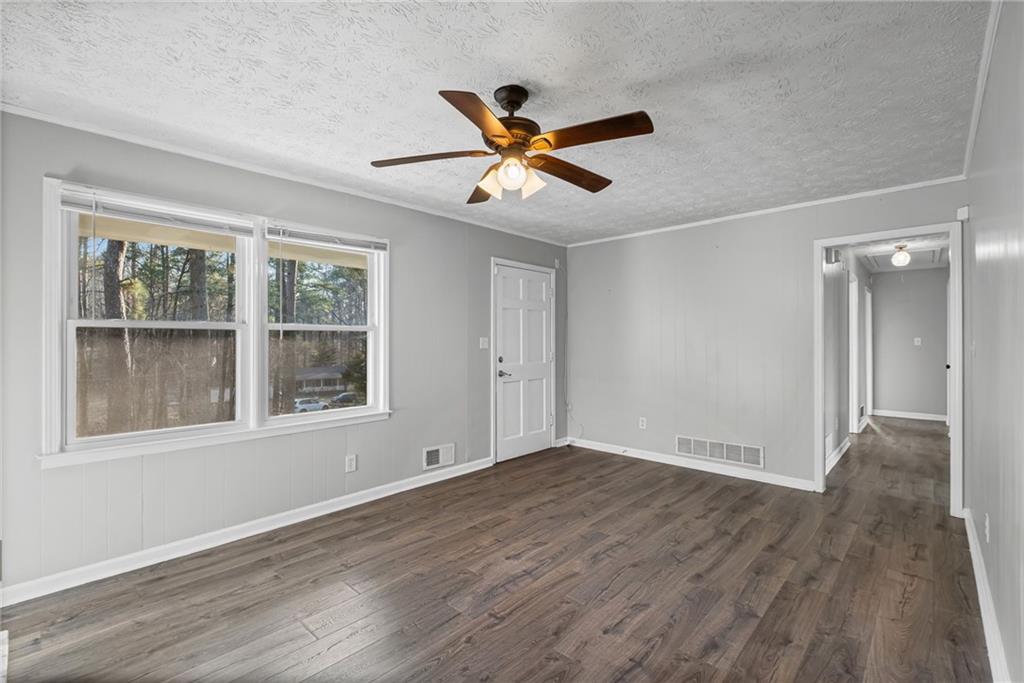 406 Marty Lane Dallas, GA 30132 - Photo 6 of 37