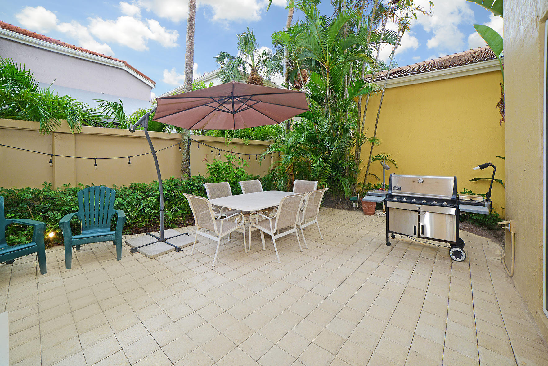 4259 Northwest 64th Lane Boca Raton, FL 33496 - Photo 27 of 29 Backyard Patio