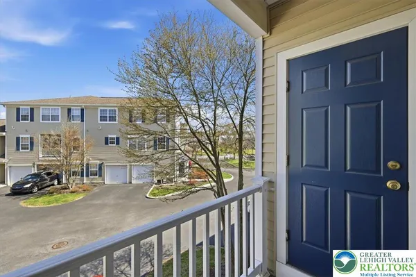 $299,000 | 946 Nittany Court, Unit C221, Allentown, PA 18104