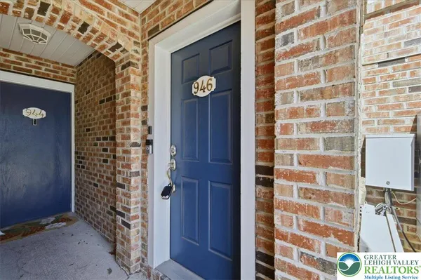 $299,000 | 946 Nittany Court, Unit C221, Allentown, PA 18104