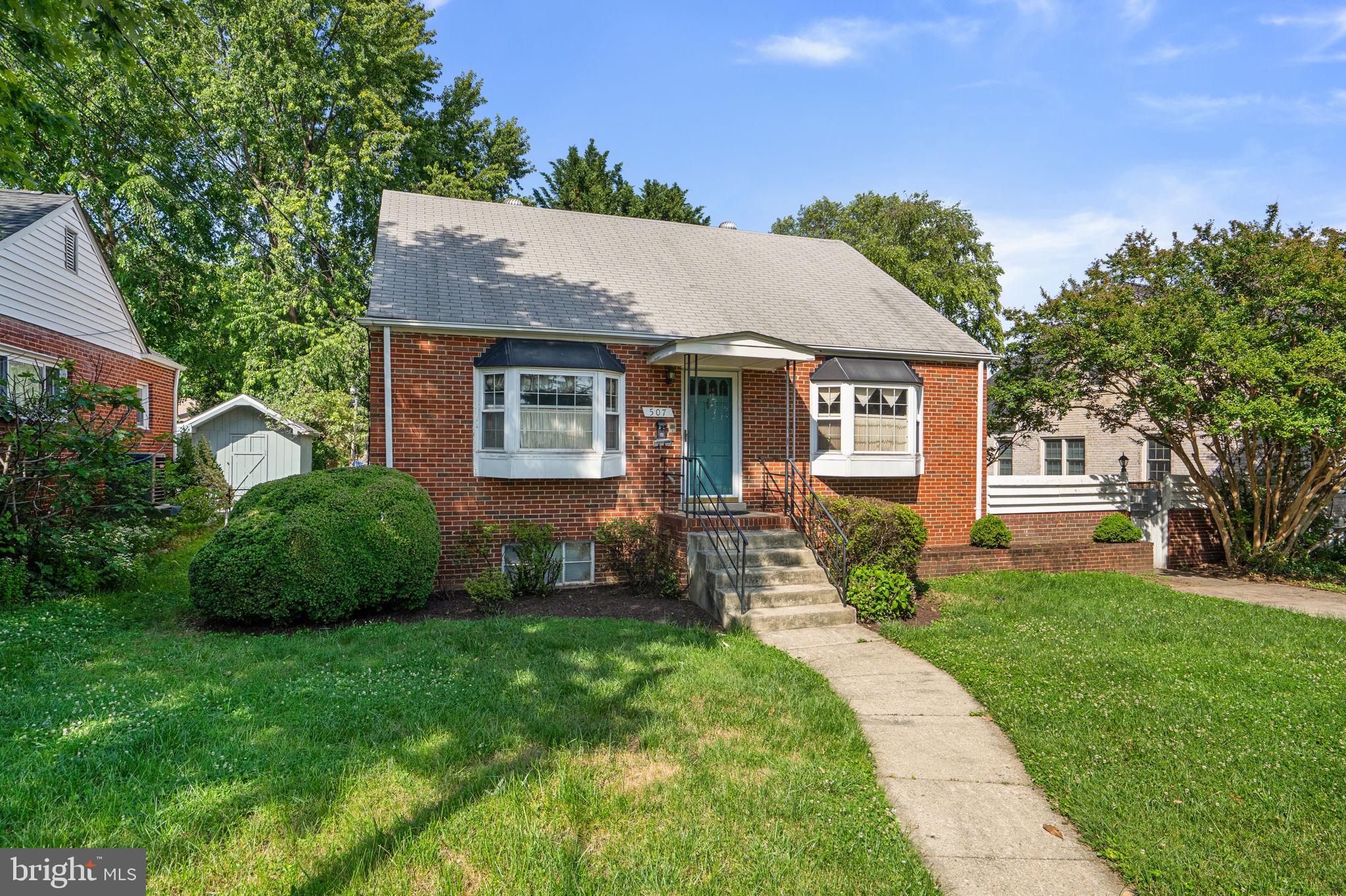 507 Harding Drive Silver Spring, MD 20901 - Photo 2 of 28