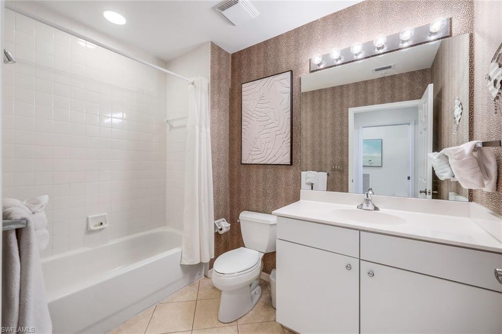 470 Launch Circle, Unit V604 Naples, FL 34108 - Photo 12 of 32