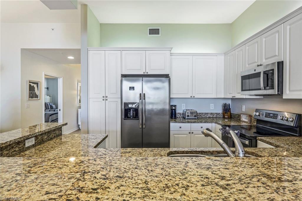 470 Launch Circle, Unit V604 Naples, FL 34108 - Photo 6 of 32