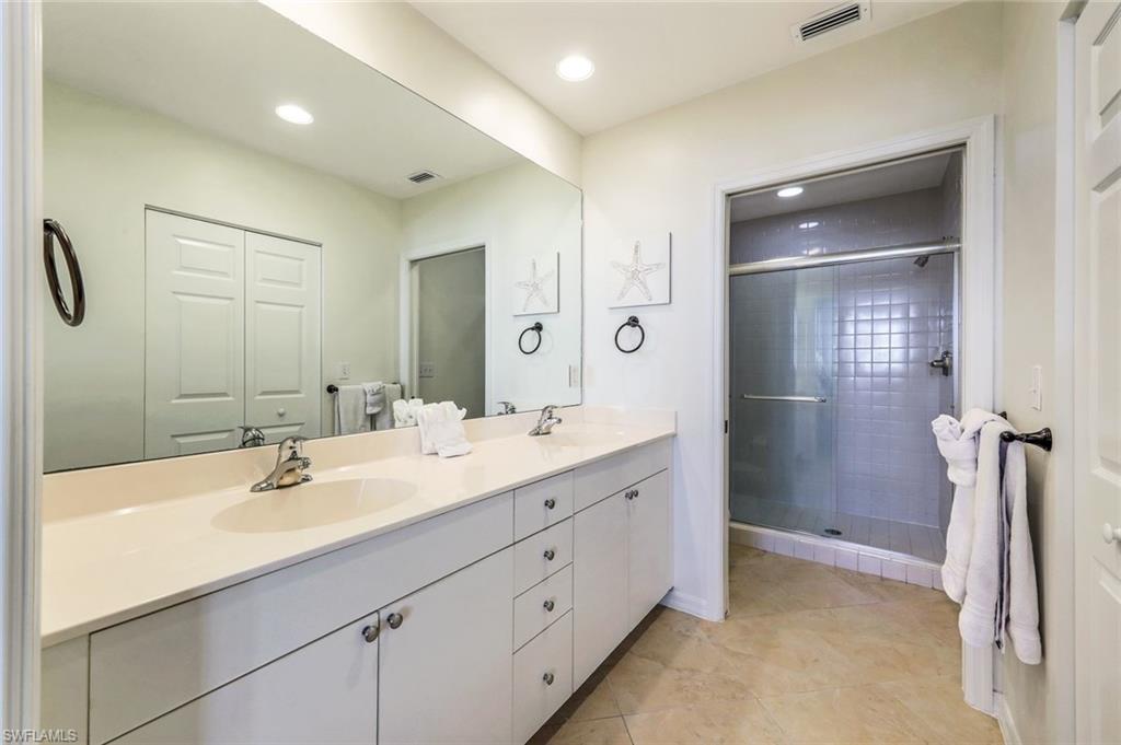 470 Launch Circle, Unit V604 Naples, FL 34108 - Photo 10 of 32