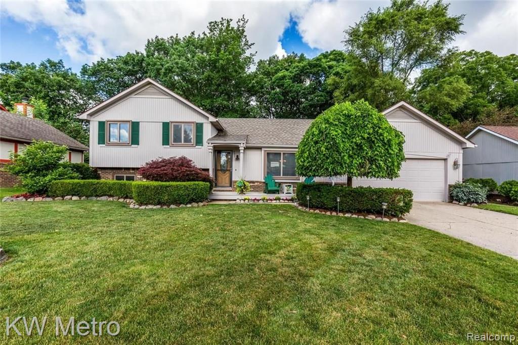 771 Kentucky Drive Rochester Hills, MI 48307 - Photo 1 of 22