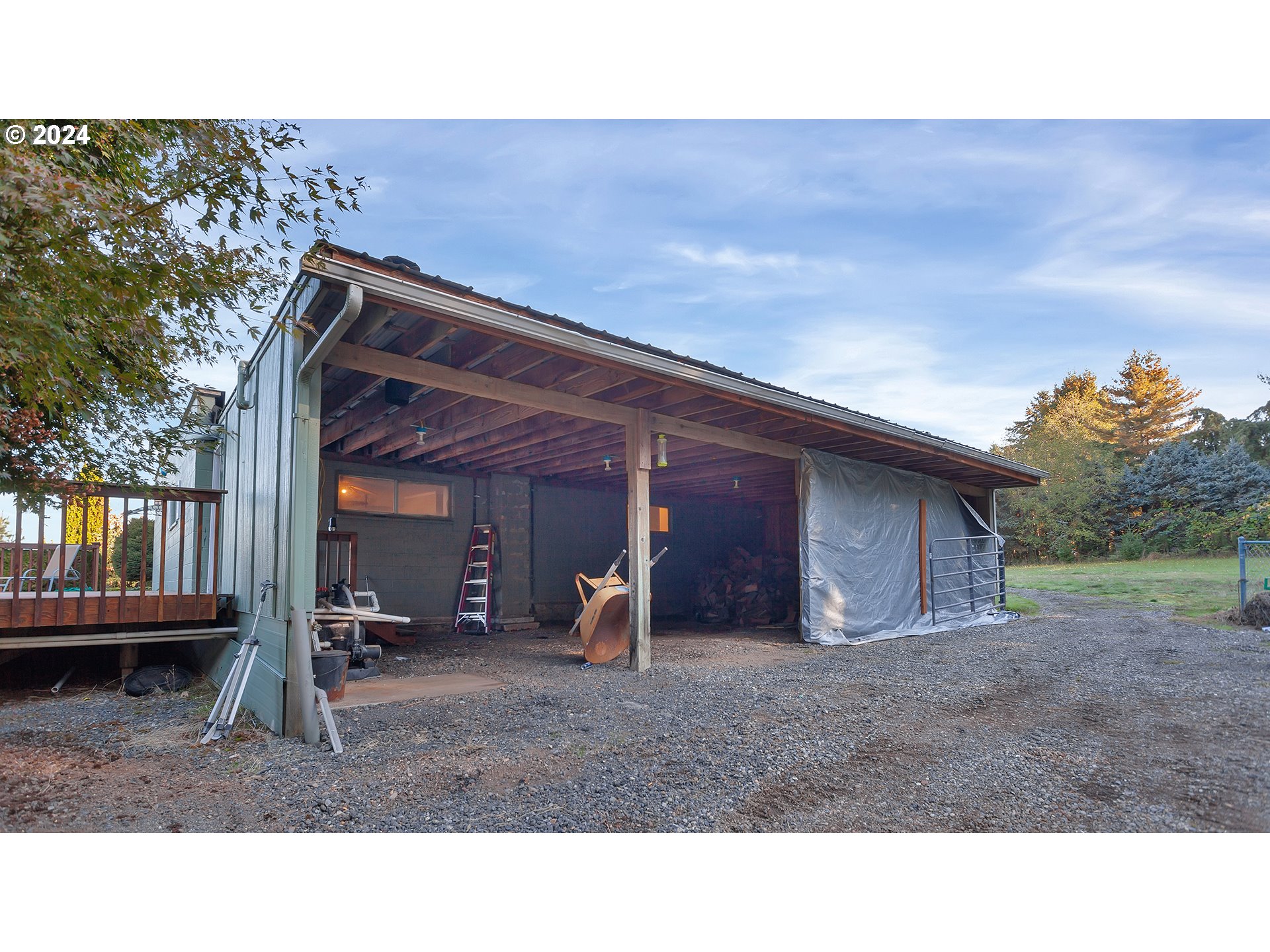 42142 Southeast Trubel Road Sandy, OR 97055 - Photo 34 of 48 a backyard of a house
